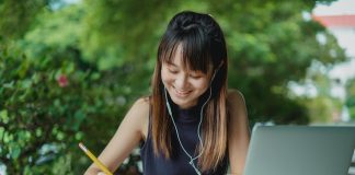 No-essay scholarships